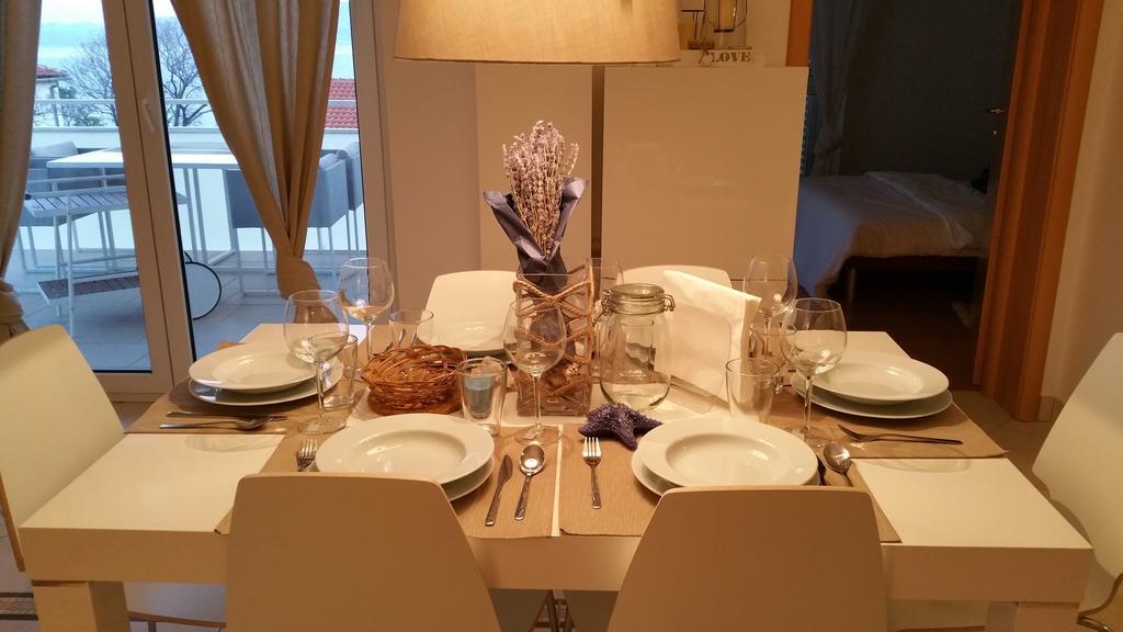 Novi Vinodolski Apartment 客房 照片
